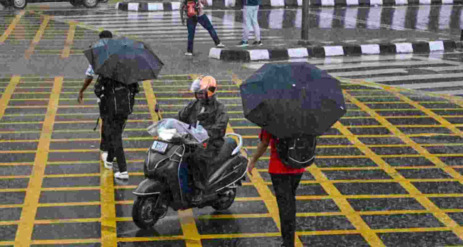 Mumbai wakes up to waterlogging after heavy overnight rainfall Mumbai wakes up to waterlogging after heavy overnight rainfall