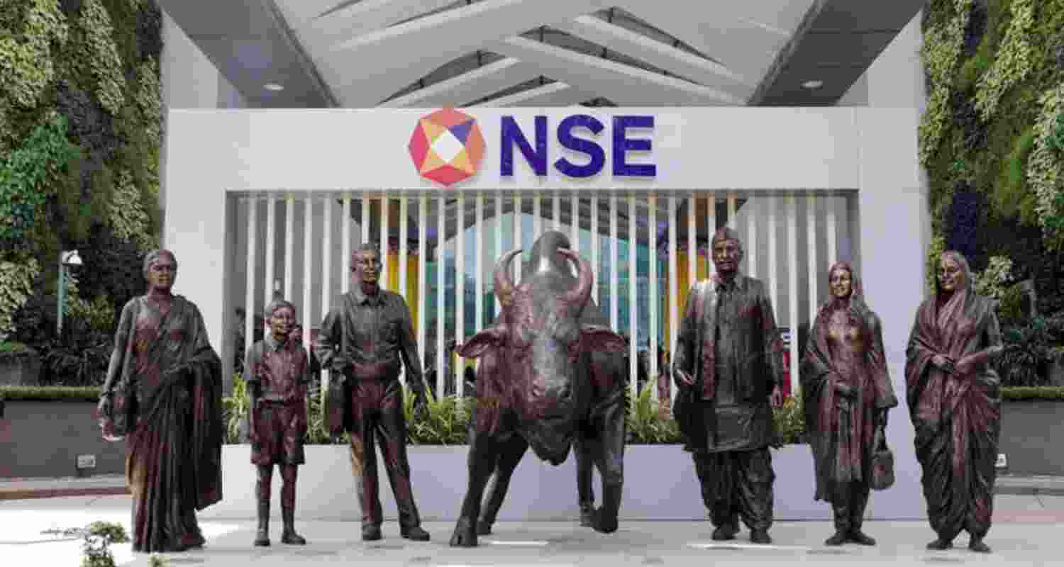 Stock markets drop in early trade Stock markets drop in early trade