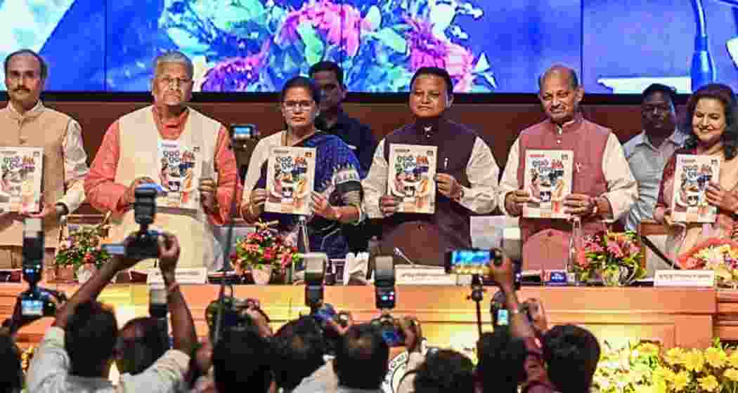 Odisha Chief Minister Mohan Charan Majhi, accompanied by cabinet colleagues, addresses a press conference in Bhubaneswar on government policies and key development initiatives. Odisha Chief Minister Mohan Charan Majhi, accompanied by cabinet colleagues, addresses a press conference in Bhubaneswar on government policies and key development initiatives.