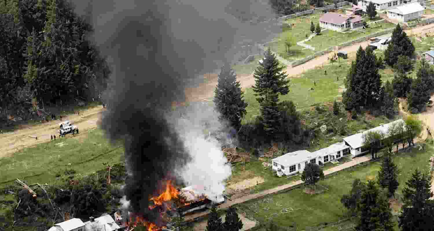 A Pakistan Army Mi-17 helicopter crashed near Muzaffarabad in PoK due to a technical fault, killing all personnel on board. A Pakistan Army Mi-17 helicopter crashed near Muzaffarabad in PoK due to a technical fault, killing all personnel on board.