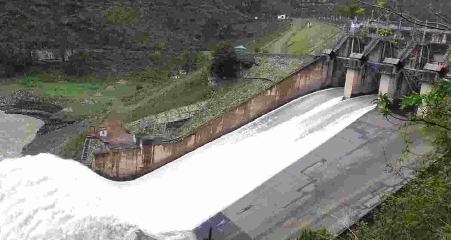 Pandoh dam Pandoh dam