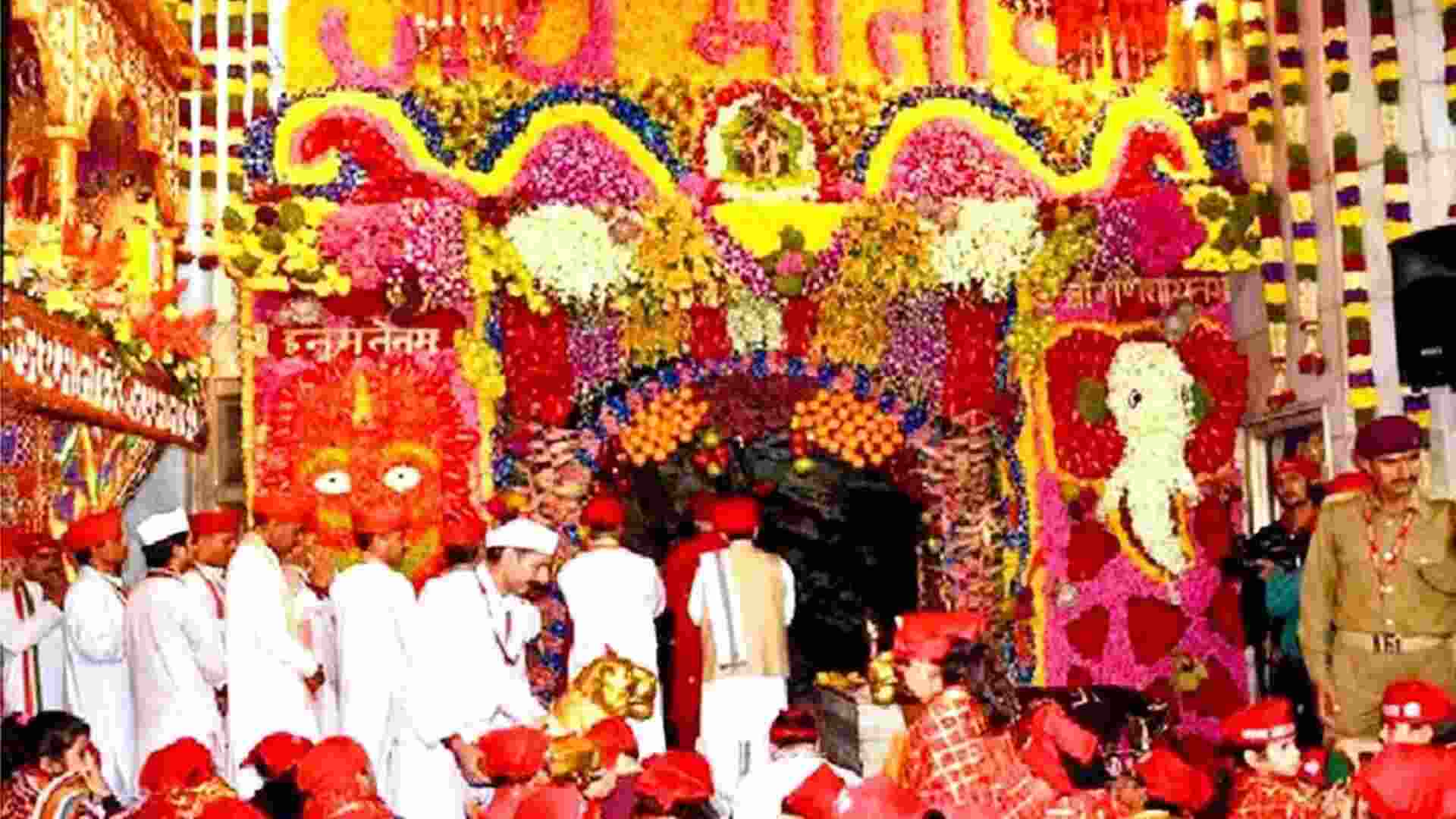 1.70 L devotees pay obeisance at Vaishno Devi during Navrati 1.70 L devotees pay obeisance at Vaishno Devi during Navrati