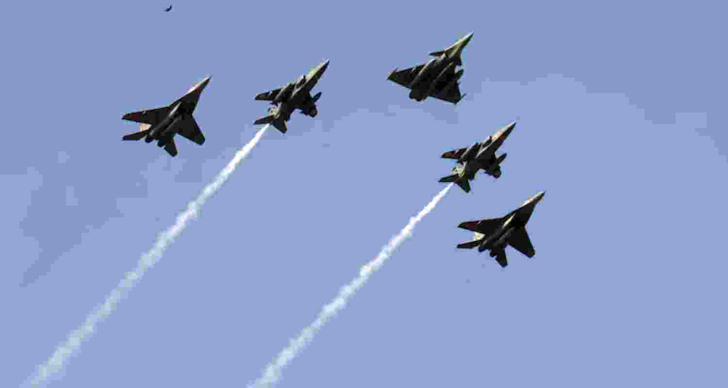Rafale, Sukhoi-30 flypast become stoppers at R-Day Rafale, Sukhoi-30 flypast become stoppers at R-Day