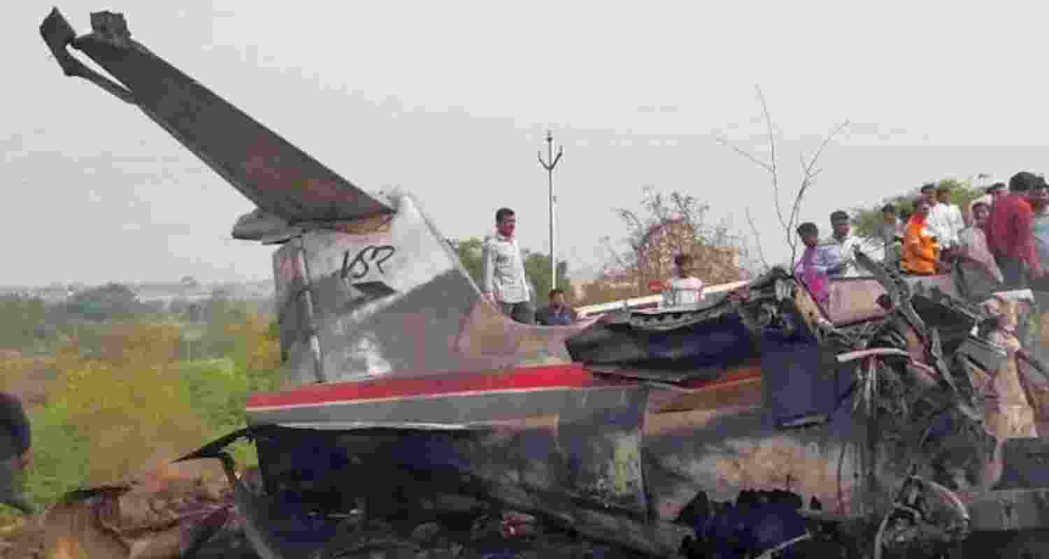 Poor visibility of runway, no Mayday call: DGCA reveals reasons Poor visibility of runway, no Mayday call: DGCA reveals reasons