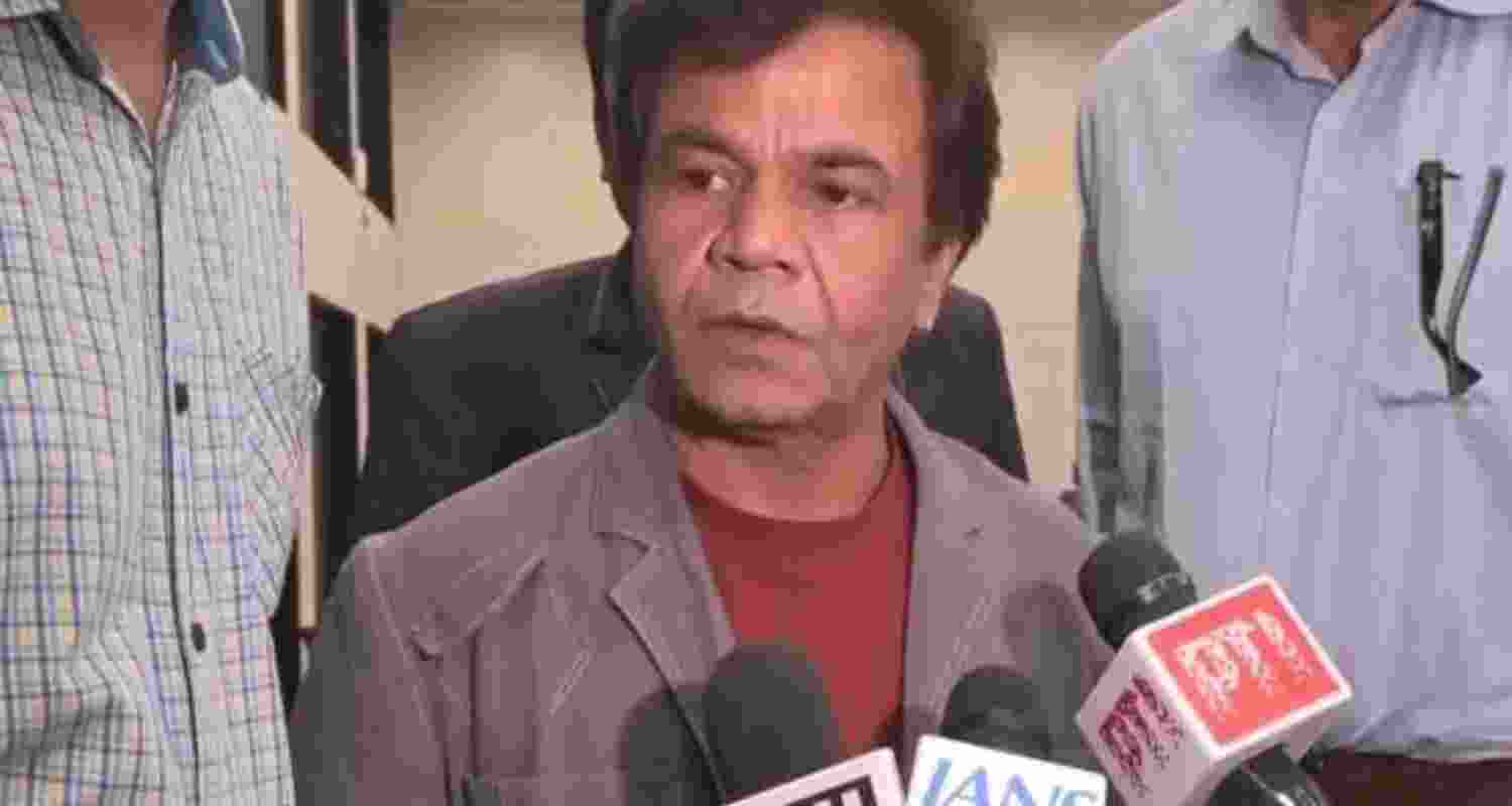Delhi HC orders Rajpal Yadav to surrender in cheque bounce cases Delhi HC orders Rajpal Yadav to surrender in cheque bounce cases