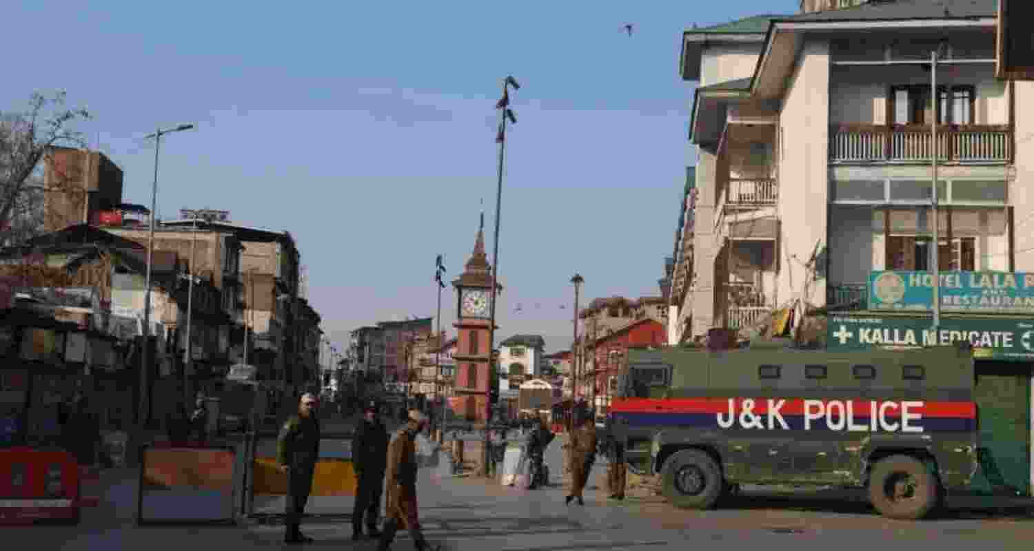 Kashmir schools to remain shut till March 7 amid restrictions Kashmir schools to remain shut till March 7 amid restrictions