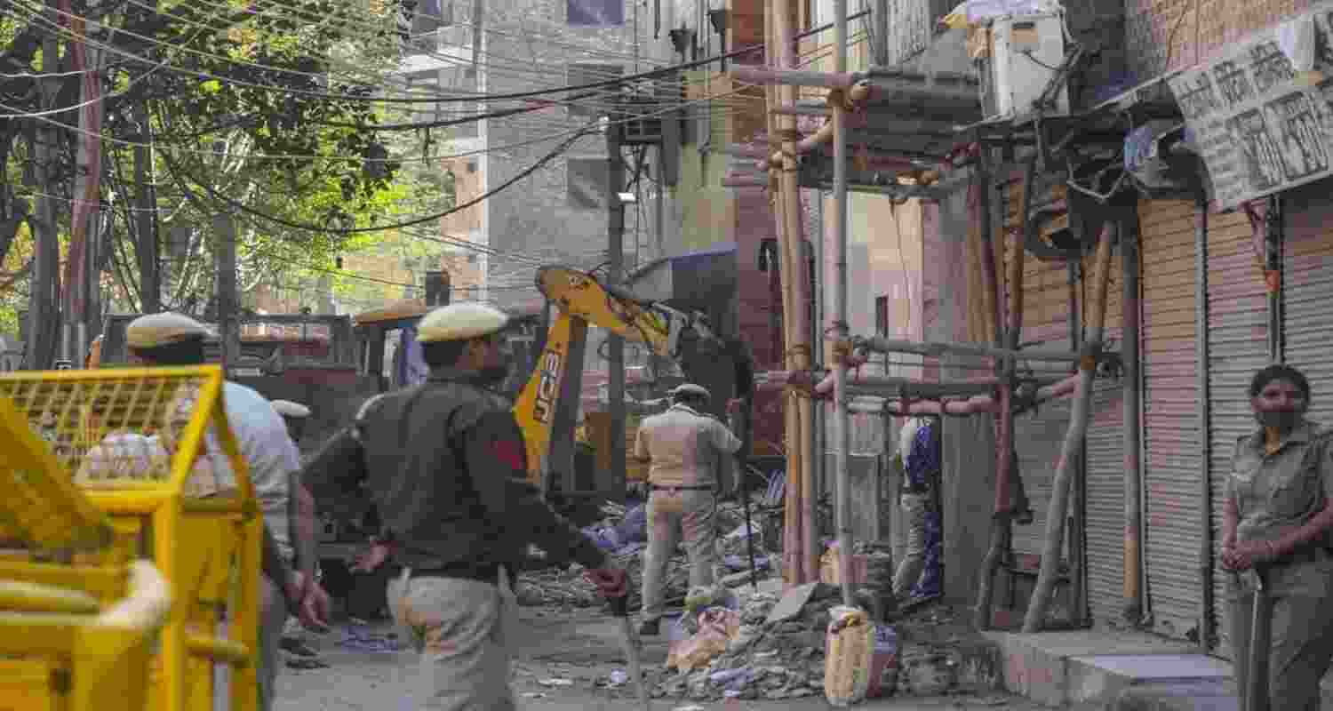 Uttam Nagar murder case: Seven suspects held Uttam Nagar murder case: Seven suspects held