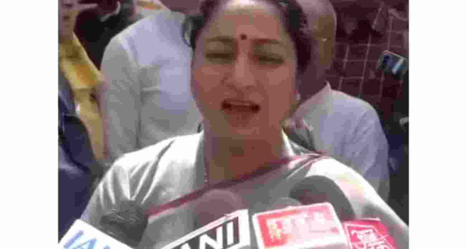 LPG supply in Delhi : CM warns hoarders of strict action LPG supply in Delhi : CM warns hoarders of strict action