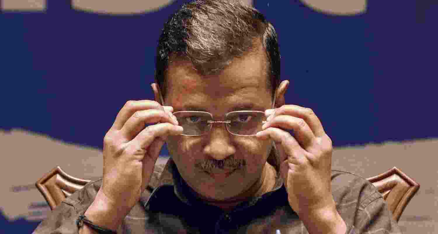 Delhi Assembly issues warning to Ketriwal in 'Phansi ghar' row Delhi Assembly issues warning to Ketriwal in 'Phansi ghar' row