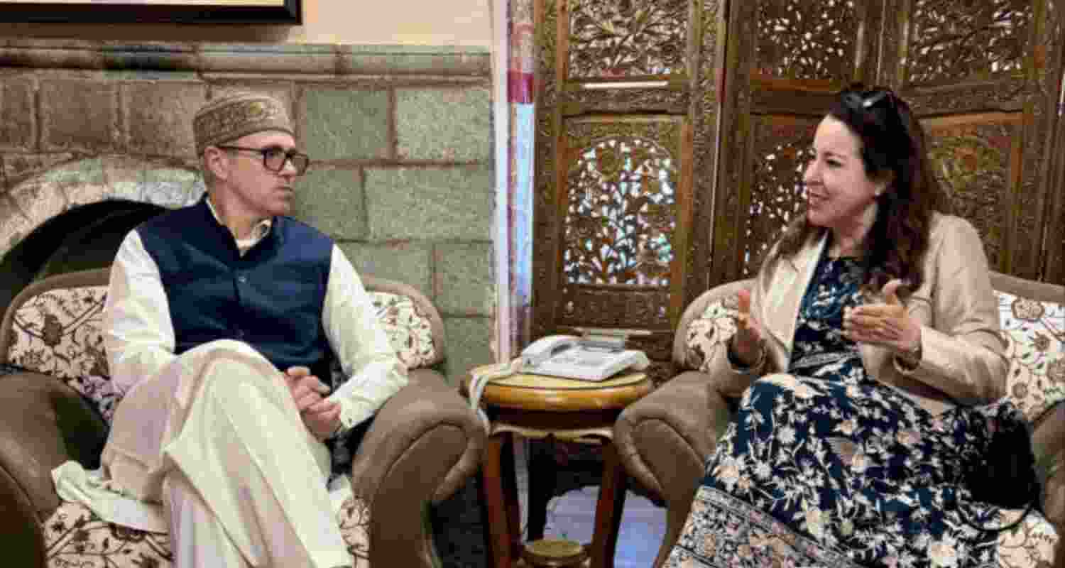 Swiss envoy calls on J&K CM, discusses scope of collaboration Swiss envoy calls on J&K CM, discusses scope of collaboration