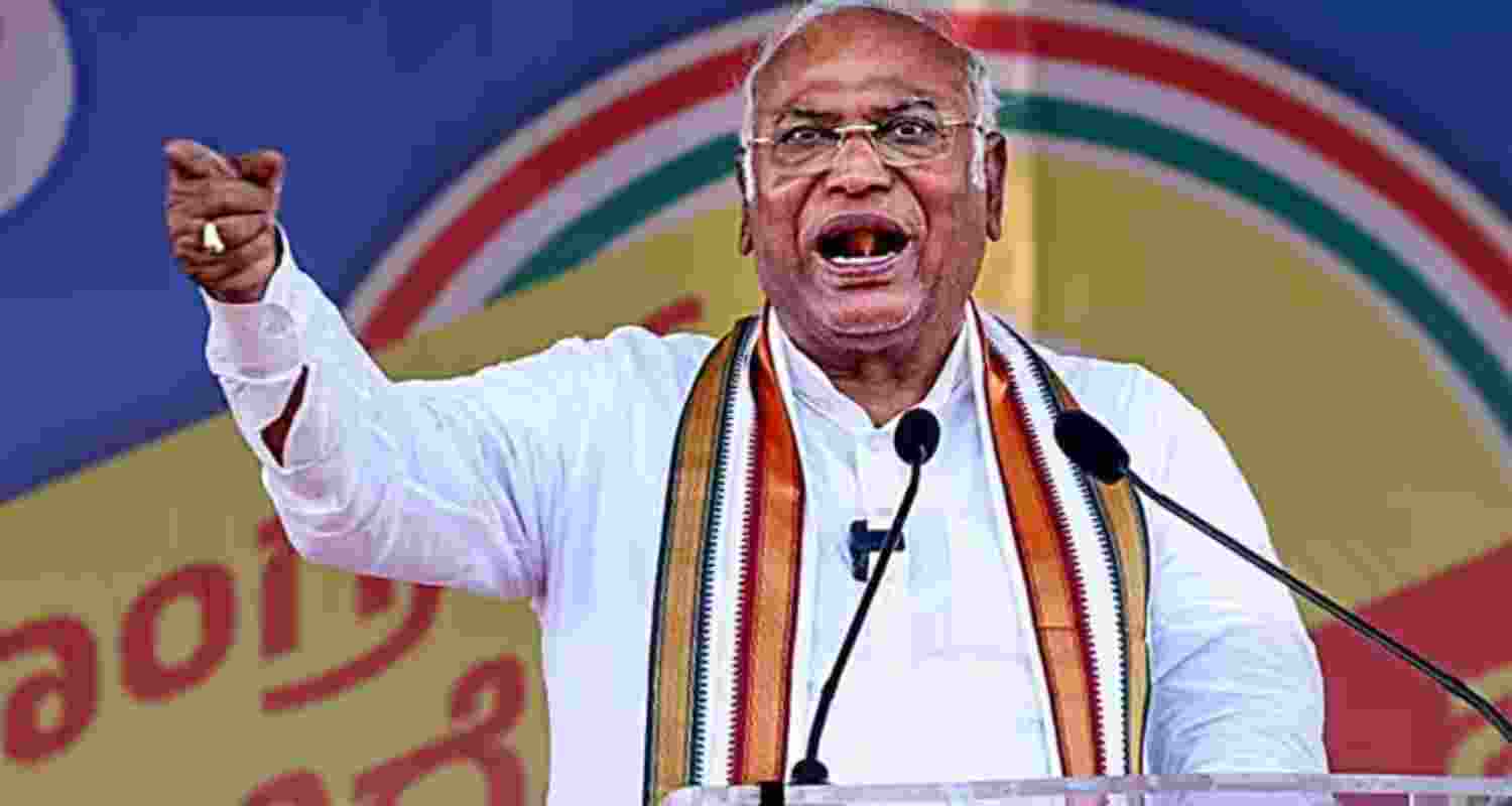 Cong grills govt over LPG price hike, questions BJP's silence Cong grills govt over LPG price hike, questions BJP's silence