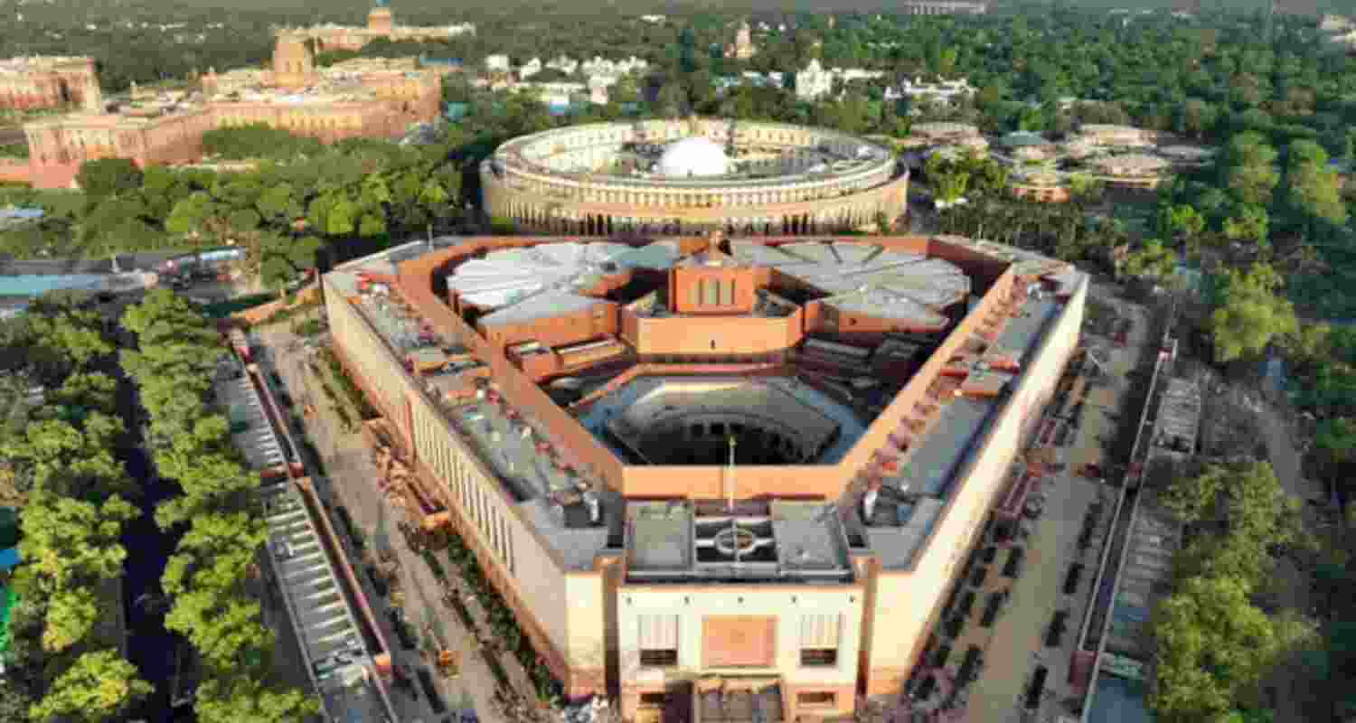 PM,CMs removal bill: Parliamentary panel recommends 'suspension' PM,CMs removal bill: Parliamentary panel recommends 'suspension'