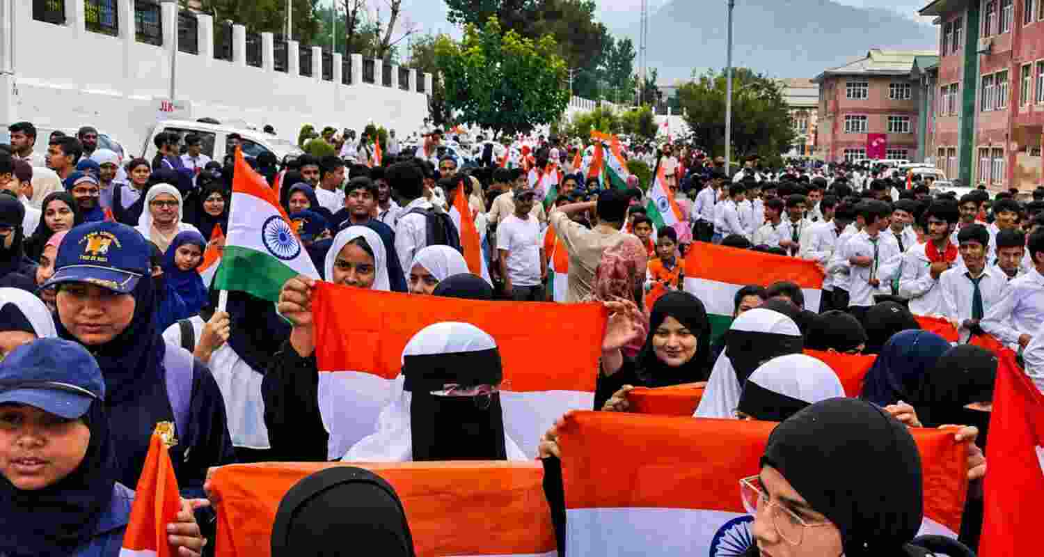 Tiranga Yatras drawing huge crowds across J&K ahead of I-Day Tiranga Yatras drawing huge crowds across J&K ahead of I-Day