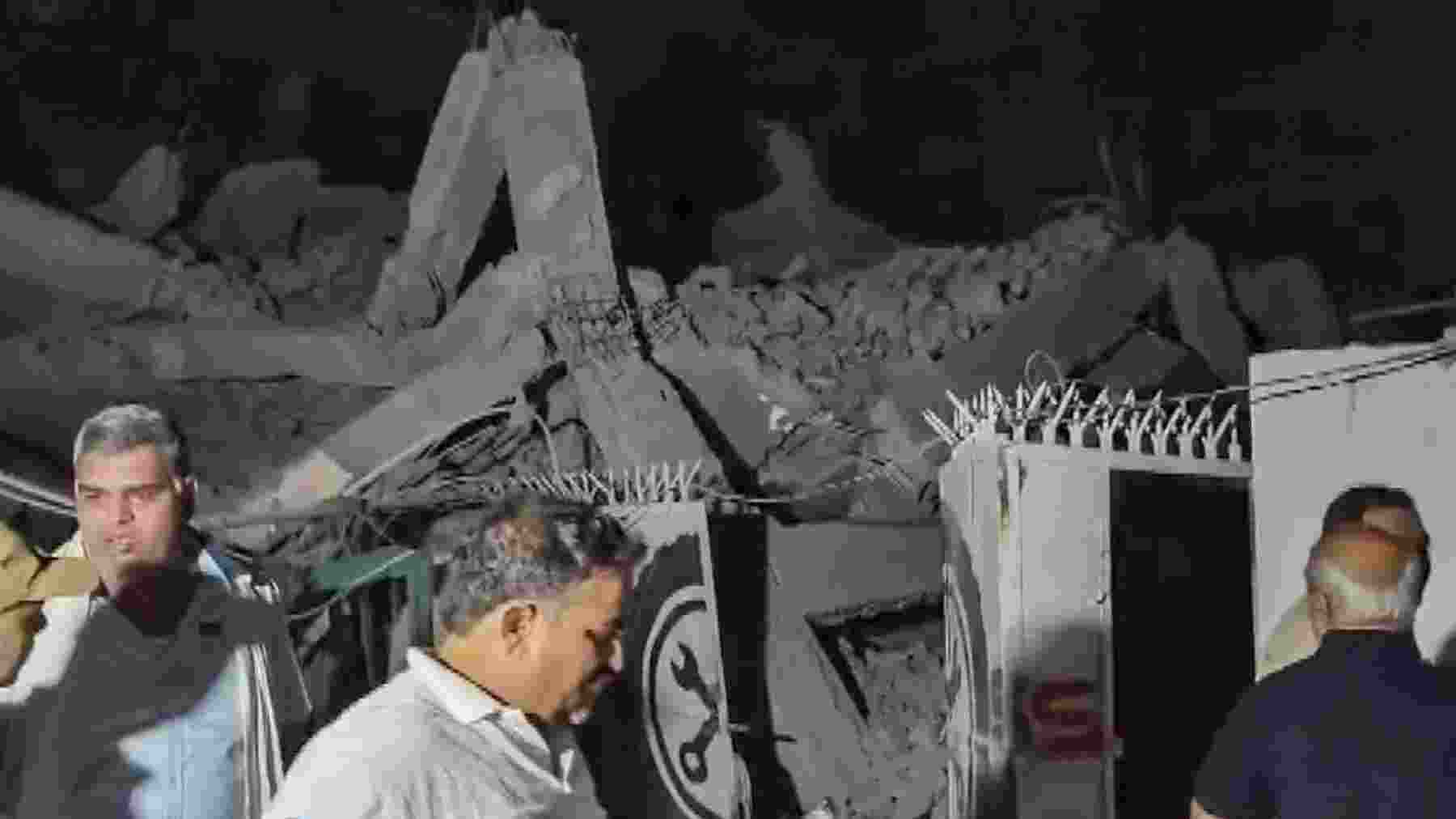 Multi-storey building collapses in South Delhi, several trapped Multi-storey building collapses in South Delhi, several trapped