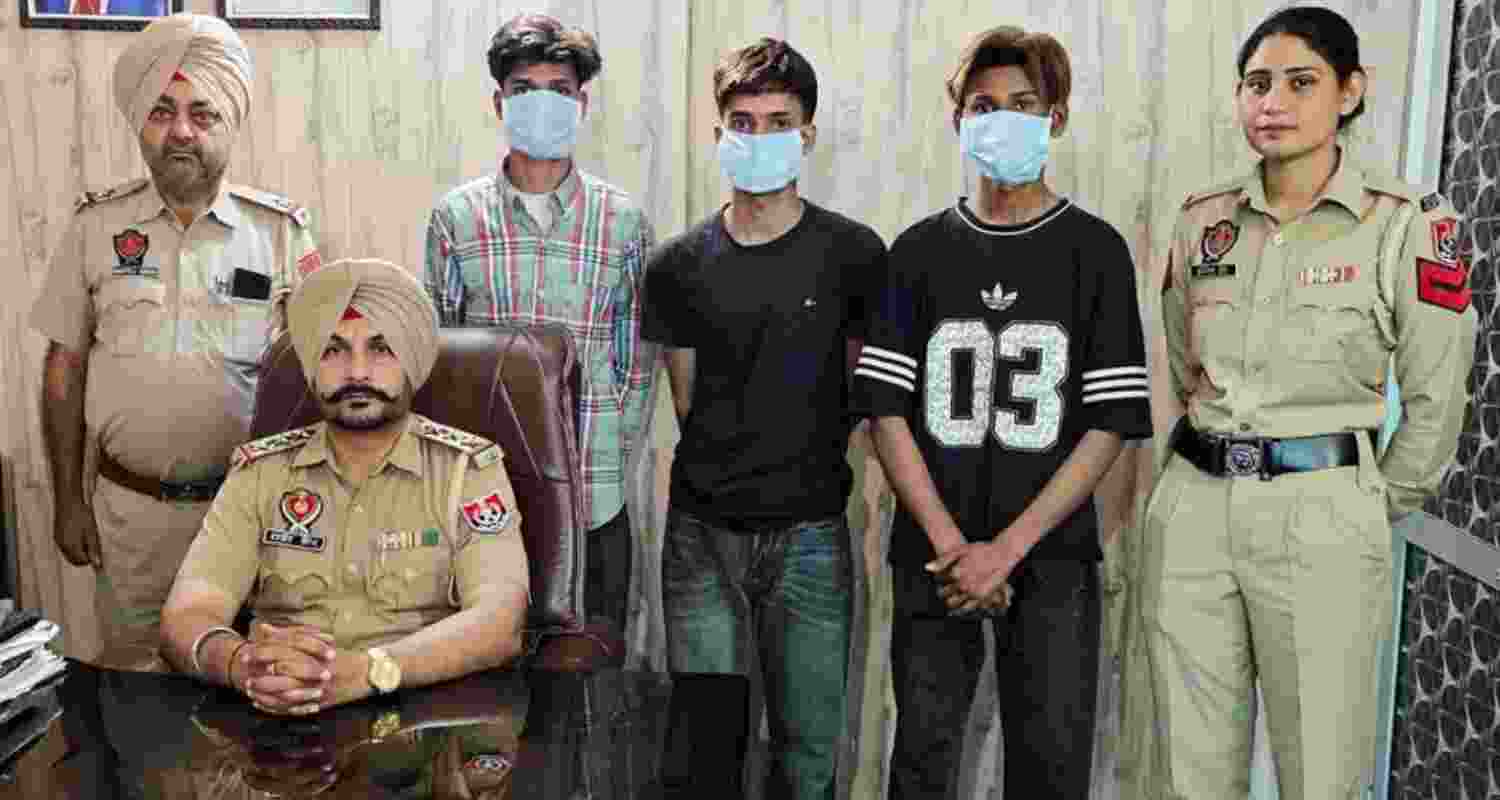 Punjab: Five snatchers arrested in two separate incidents Punjab: Five snatchers arrested in two separate incidents
