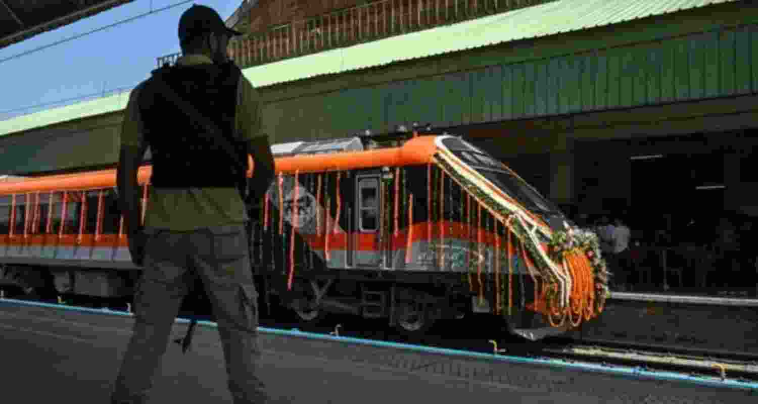 Srinagar-Katra Vande Bharat Express fares start at 660. Srinagar-Katra Vande Bharat Express fares start at 660.