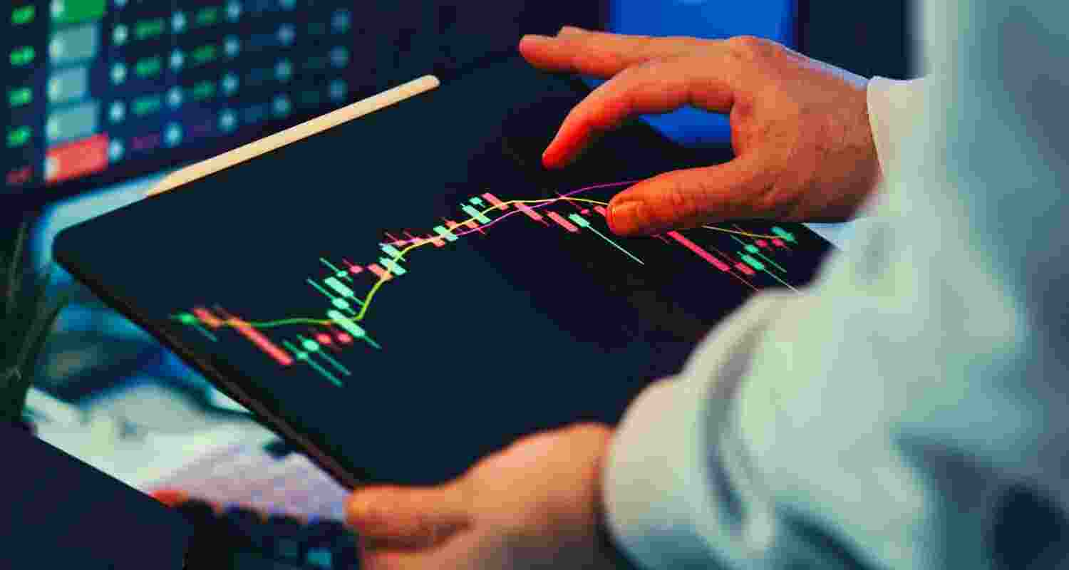 Asian markets tumble and oil prices surge after fresh Iran-US clashes in the Strait of Hormuz reignite fears over global energy supplies. Asian markets tumble and oil prices surge after fresh Iran-US clashes in the Strait of Hormuz reignite fears over global energy supplies.