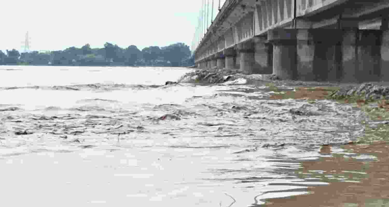 A family of four traveling from Sikkim to Siliguri has gone missing. Their submerged vehicle was found in the Teesta River as search efforts continue. A family of four traveling from Sikkim to Siliguri has gone missing. Their submerged vehicle was found in the Teesta River as search efforts continue.
