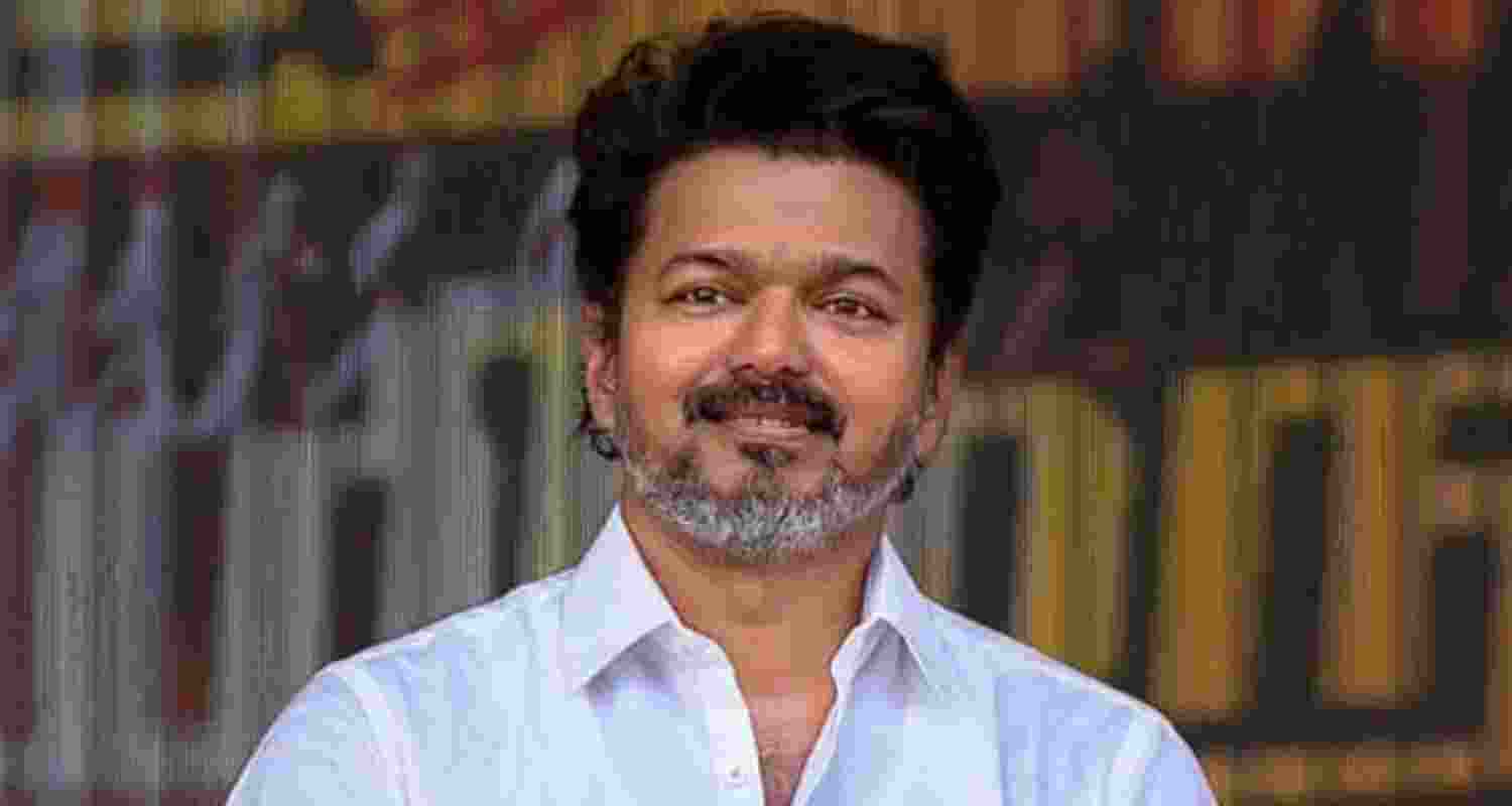 Ex-IPS moves SC against TN Guv's refusal to let Vijay form govt Ex-IPS moves SC against TN Guv's refusal to let Vijay form govt