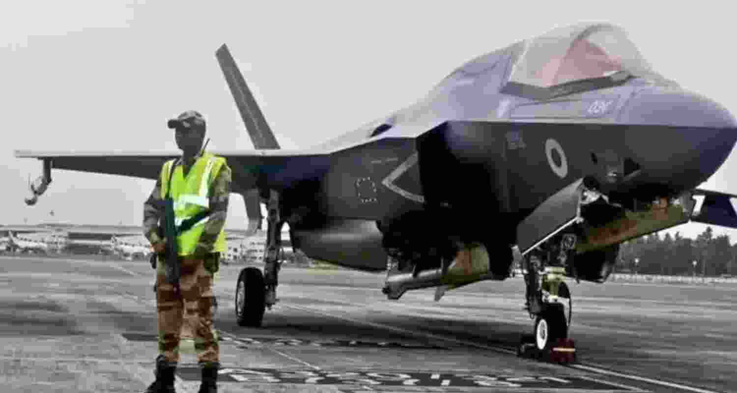 UK F-35 memes soar as jet stays grounded in Kerala UK F-35 memes soar as jet stays grounded in Kerala