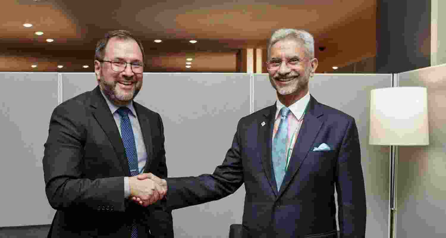 Venezuelan Foreign Minister Yvan Gil with India's External Affairs Minister S. Jaishankar. Venezuelan Foreign Minister Yvan Gil with India's External Affairs Minister S. Jaishankar.