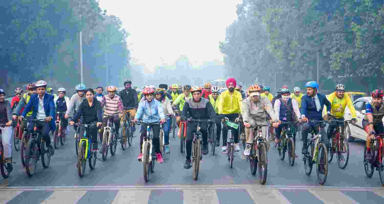 Fit India Cycling Event Sees Record Participation Across 1000 Locations. Fit India Cycling Event Sees Record Participation Across 1000 Locations.