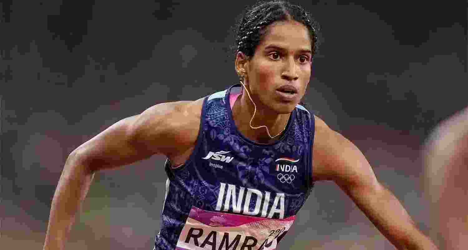 Vithya clocks 56.04s in record 400m hurdles run. Vithya clocks 56.04s in record 400m hurdles run.