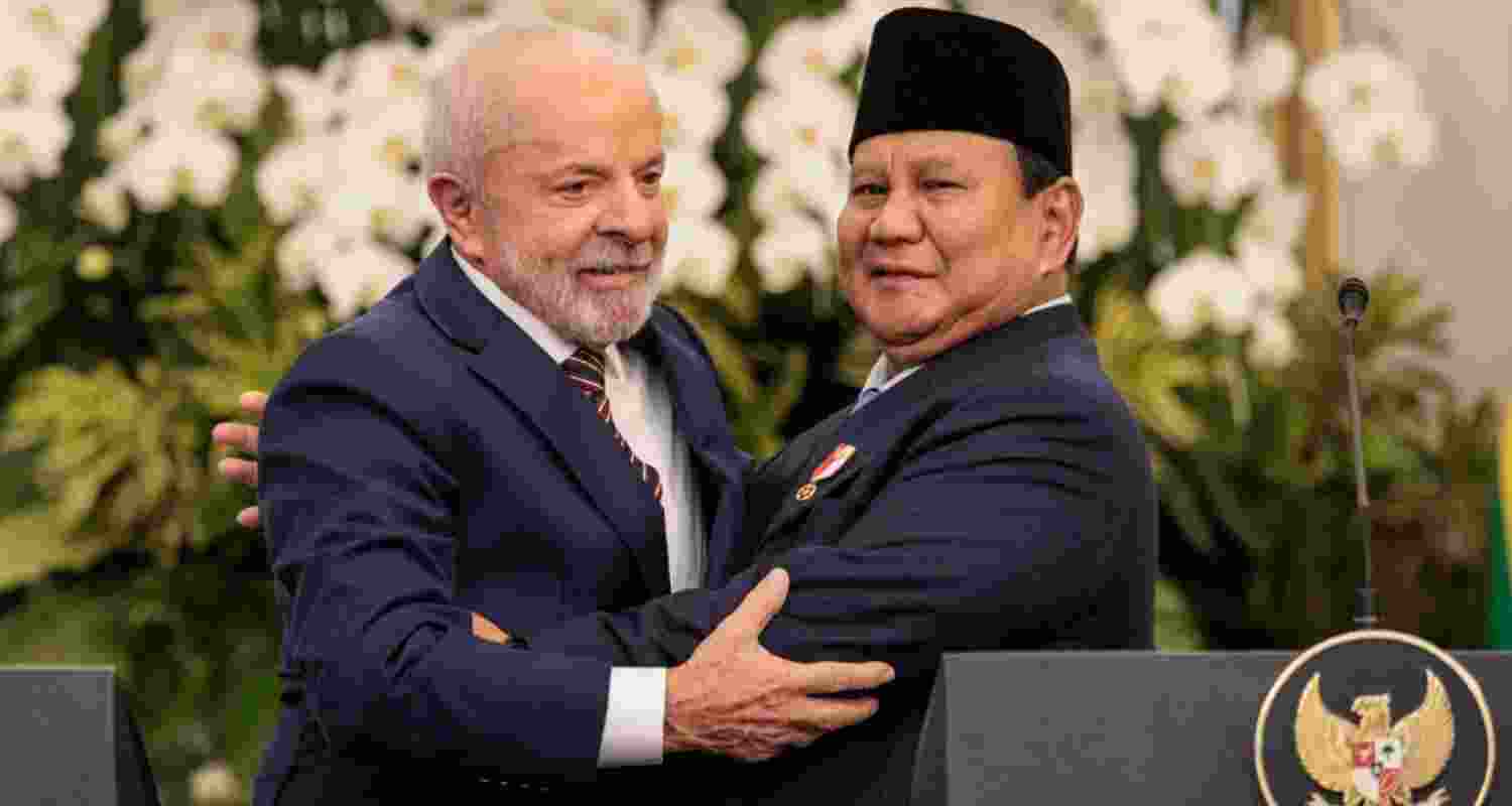 Lula and Prabowo sign bilateral deals in Jakarta summit. Lula and Prabowo sign bilateral deals in Jakarta summit.