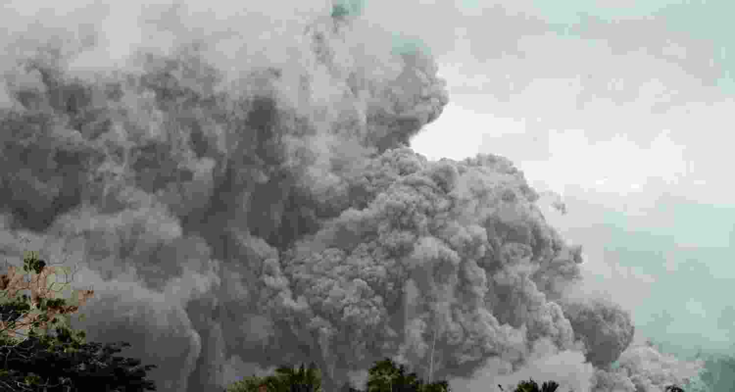 There was no explosive eruption from the volcano, which has been showing intermittent mild activity since January. There was no explosive eruption from the volcano, which has been showing intermittent mild activity since January.