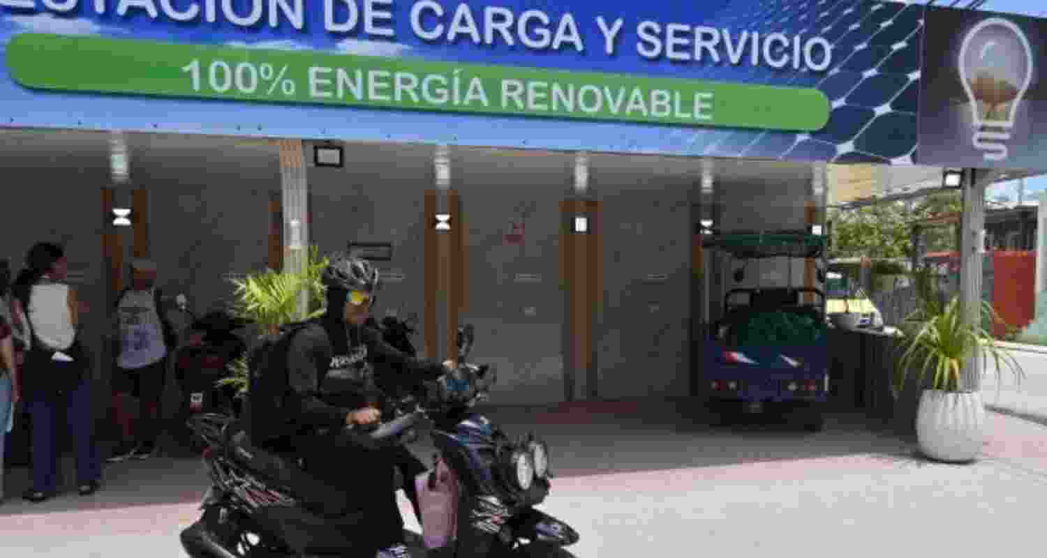 In early April a local entrepreneur launched what is believed to be Cuba’s first solar-powered charging station. In early April a local entrepreneur launched what is believed to be Cuba’s first solar-powered charging station.