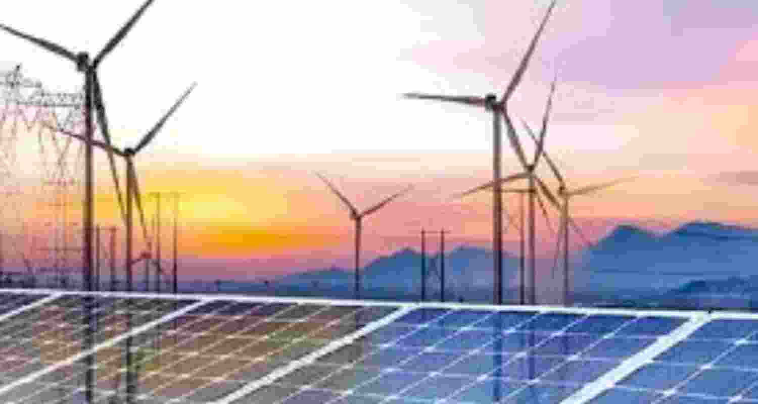 India’s total installed power generation capacity was at 475.590 GW as of May 31 and 235.53 GW was recorded from non-fossil fuel sources India’s total installed power generation capacity was at 475.590 GW as of May 31 and 235.53 GW was recorded from non-fossil fuel sources