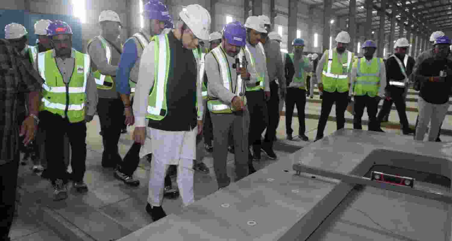 State of the art slab facility boosts bullet train progress in Surat, Gujarat. Union Railway Minister Ashwini Vaishnaw Inspects the Facility. State of the art slab facility boosts bullet train progress in Surat, Gujarat. Union Railway Minister Ashwini Vaishnaw Inspects the Facility.