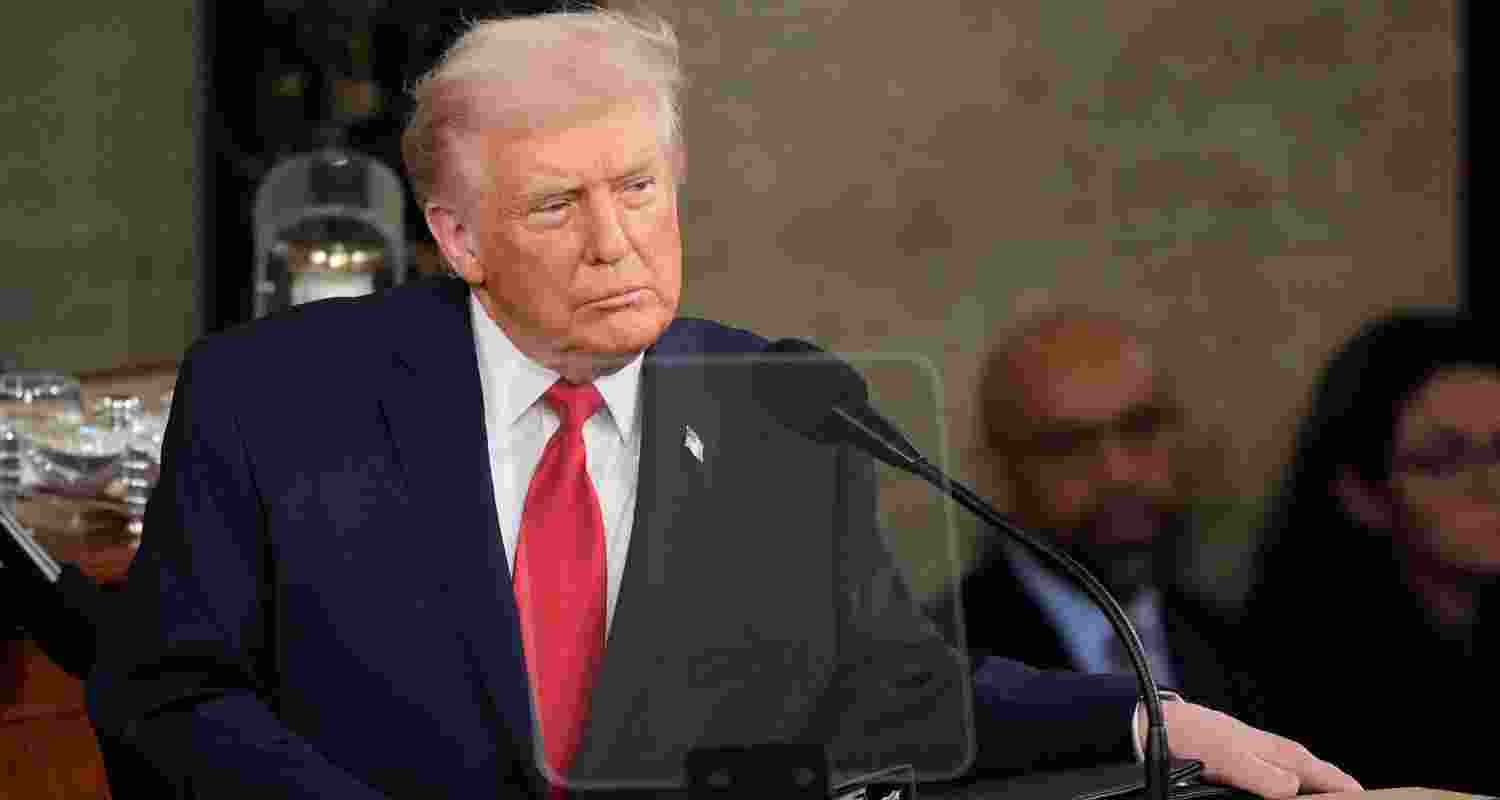Donald Trump says illegal border crossings hit zero, inflation dropped and gas prices fell in his State of the Union, calling it a “golden age” as the US nears 250 years. Donald Trump says illegal border crossings hit zero, inflation dropped and gas prices fell in his State of the Union, calling it a “golden age” as the US nears 250 years.