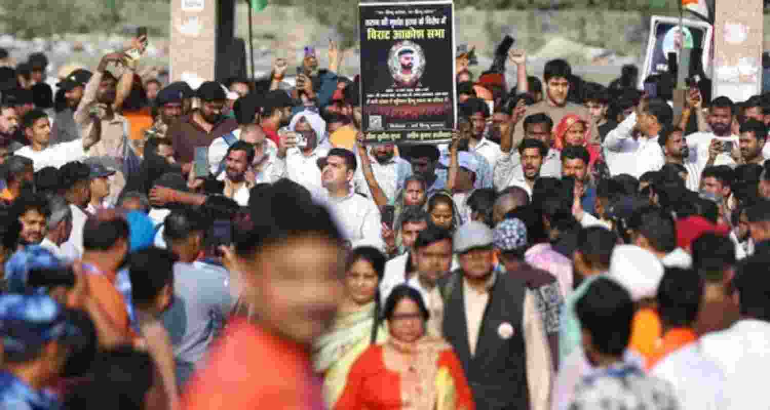 Delhi Muslims plan to leave Uttam Nagar for Eid over ‘threats’ Delhi Muslims plan to leave Uttam Nagar for Eid over ‘threats’