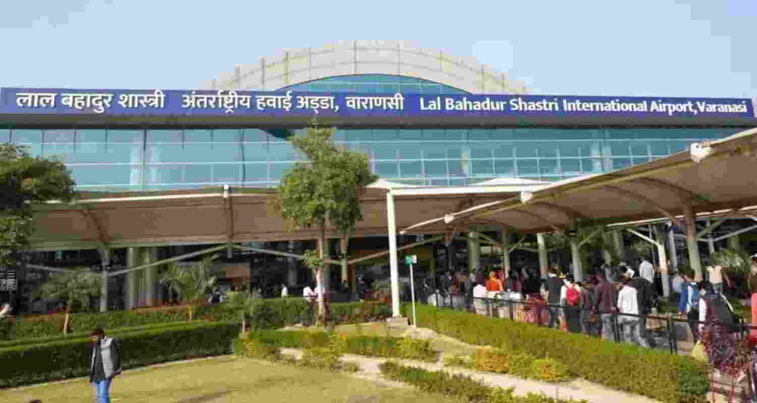 Two AAICLAS screeners were injured at Varanasi airport after a round was discharged during a mandatory inspection of a passenger's licensed firearm. Two AAICLAS screeners were injured at Varanasi airport after a round was discharged during a mandatory inspection of a passenger's licensed firearm.